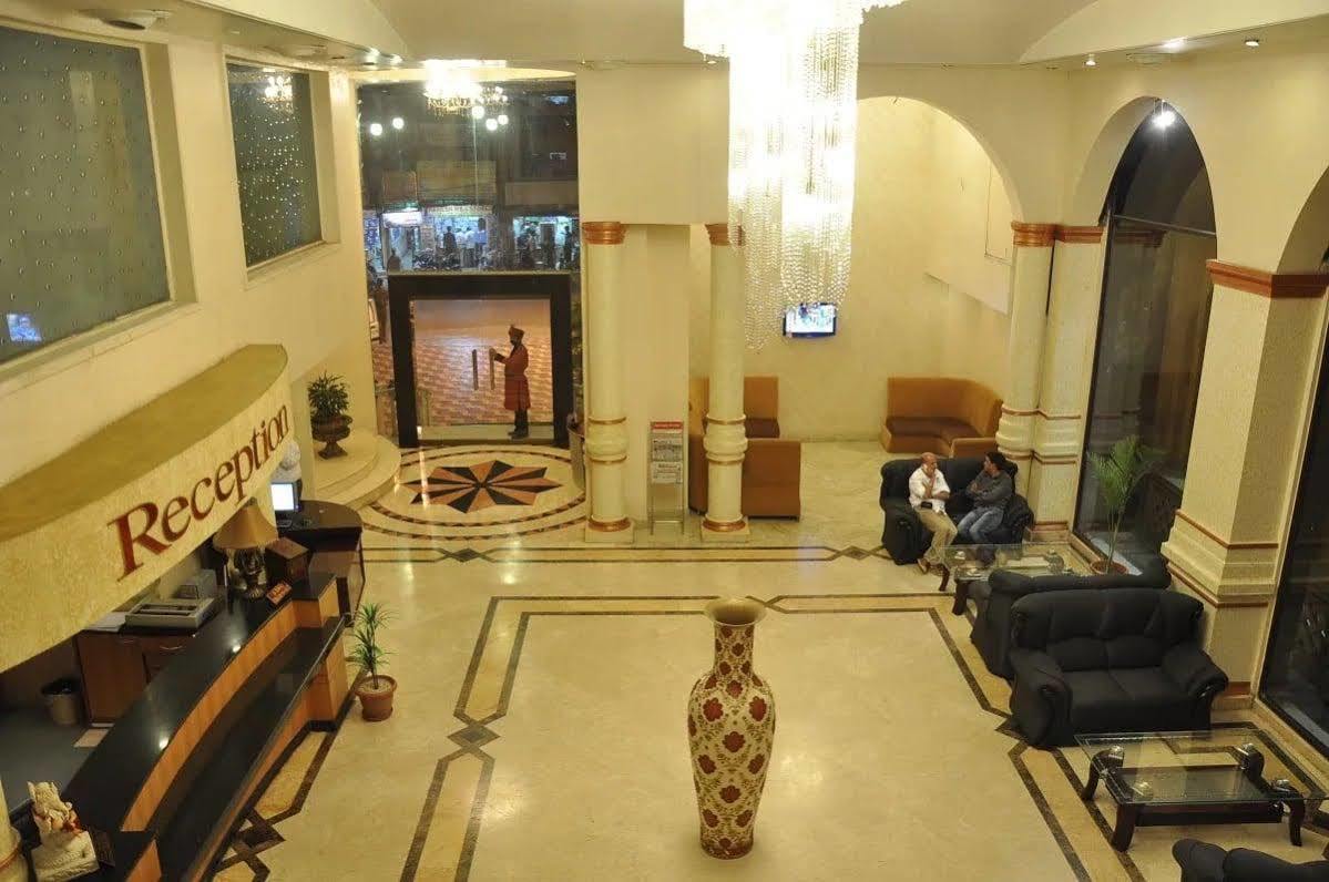Hotel Grand International Райпур Екстер'єр фото