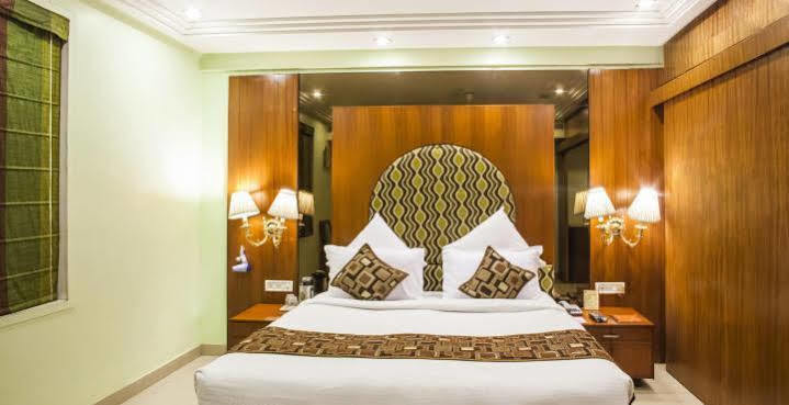 Hotel Grand International Райпур Екстер'єр фото