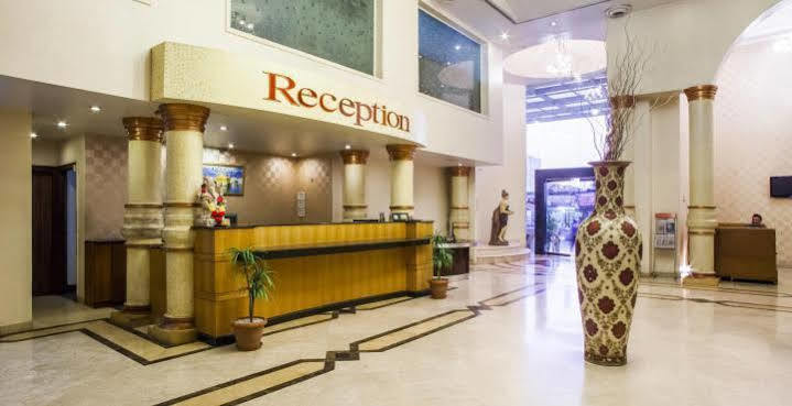 Hotel Grand International Райпур Екстер'єр фото